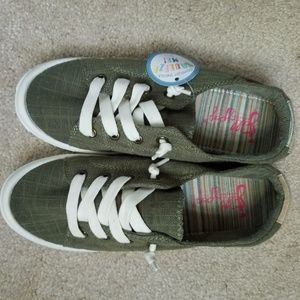 Jellypop Slip-On Sneakers NWT Size 7.5
